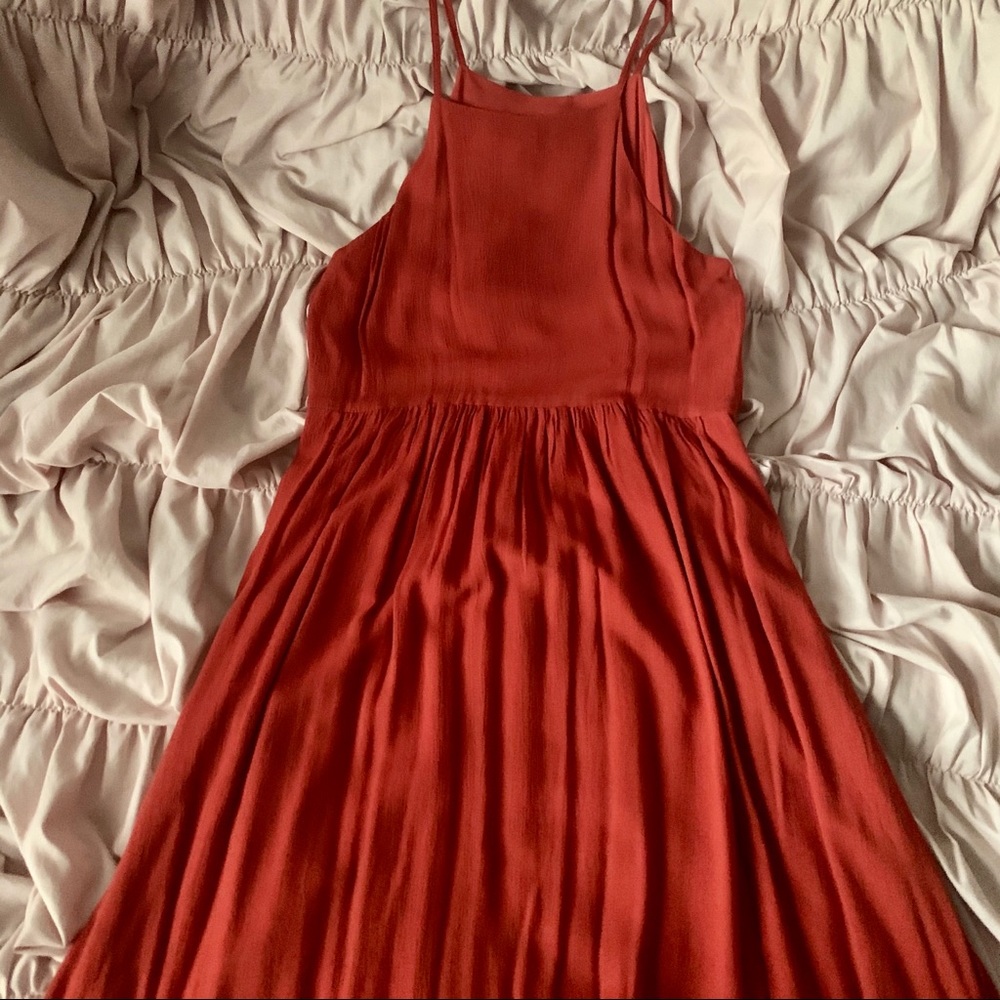 Halter dress - Picture 4 of 6